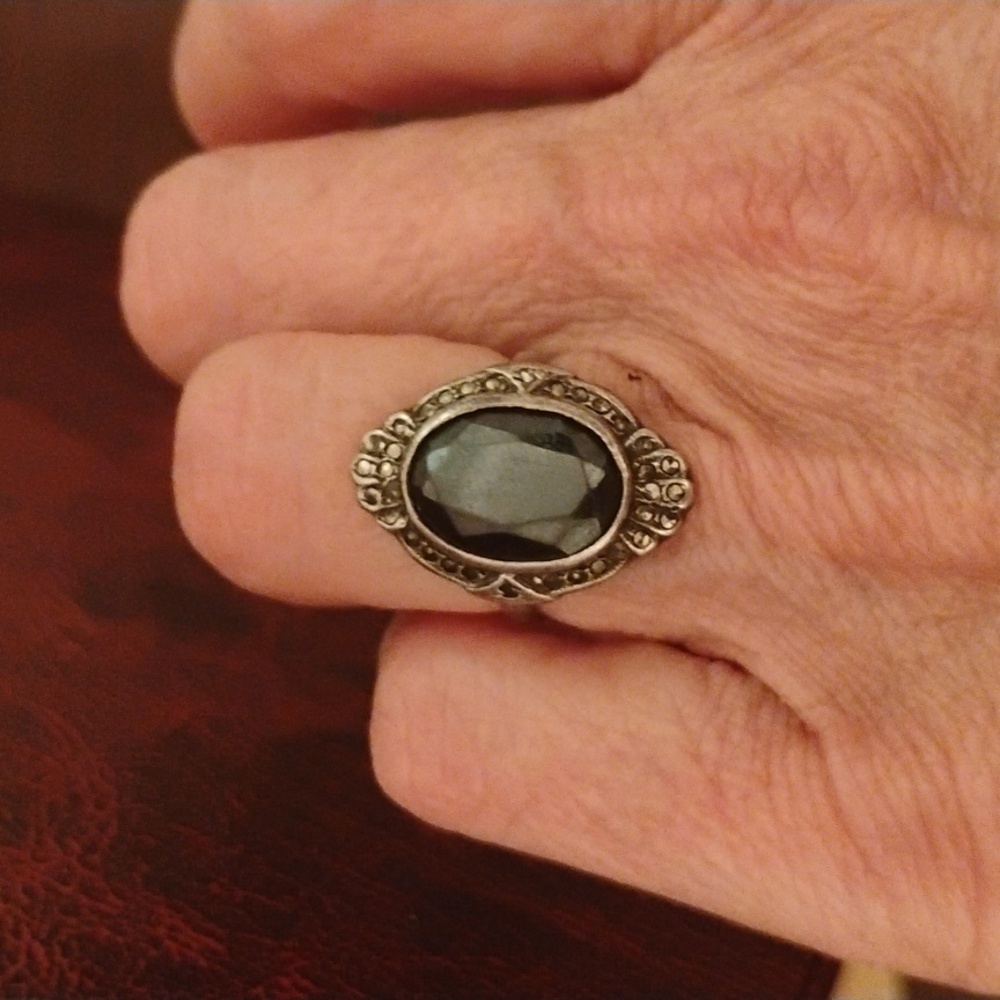 Vtg Art Deco Sterling Silver Size 4.5, Oval Hematite stone Ring